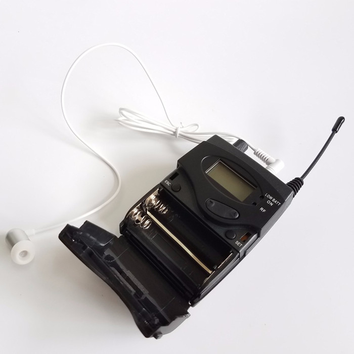 سماعة أذن احترافية أحادية الأد - مراجعة In Ear Monitors For Singers وسعره