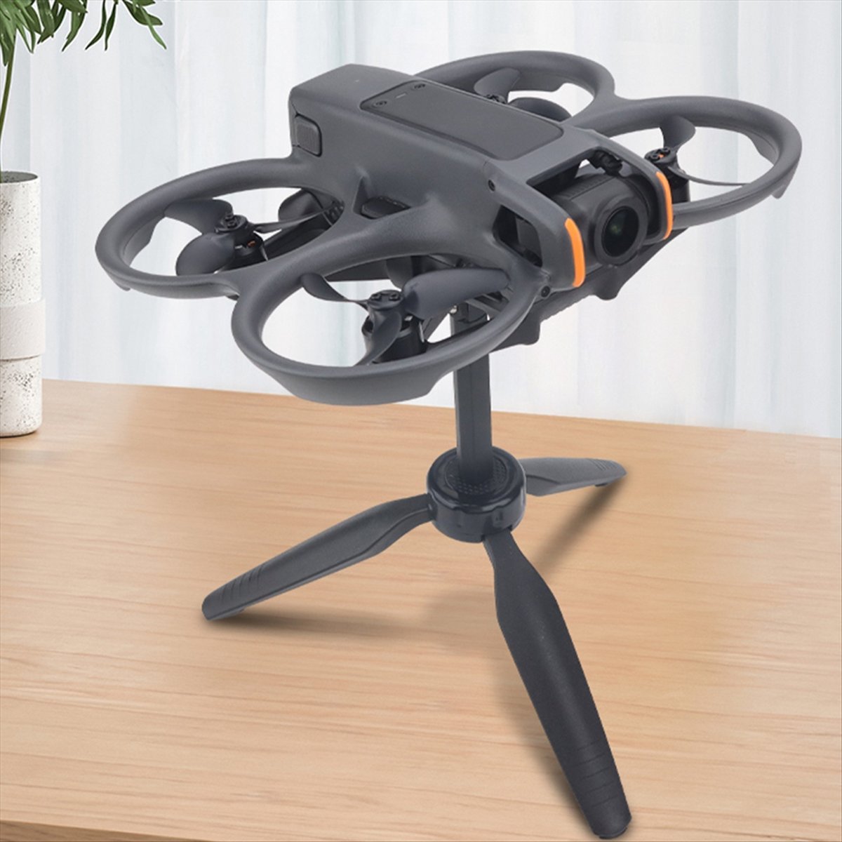 حامل عرض مكتبي ثلاثي القوائم ل - مراجعة Drones وسعره